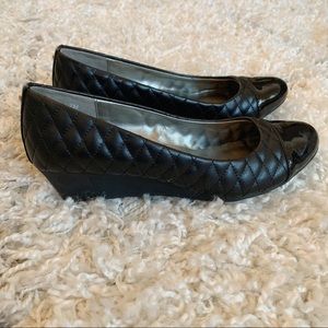 Black Bandolino Flats